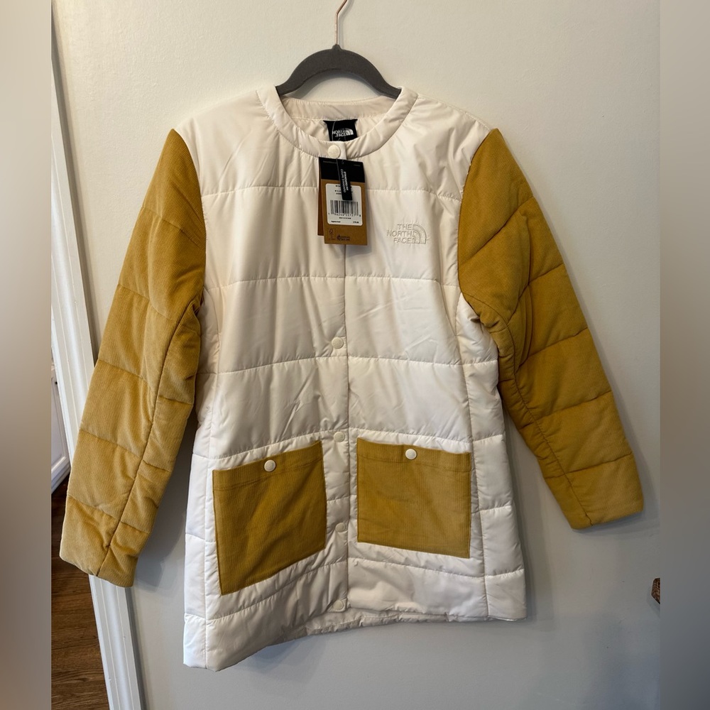 NWT the north face corduroy sleeve puffer jacket women’s size M $179